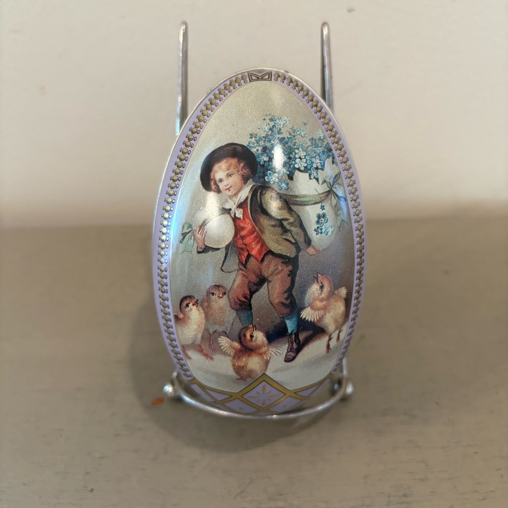 VTG Decorative Tin Purple Easter Egg